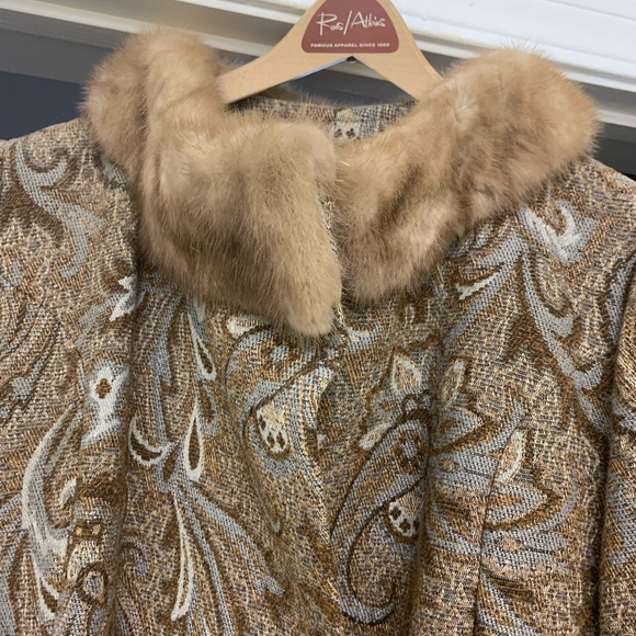 Vintage 1960s Fur Roos/Atkins coat - Picture 5 of 6